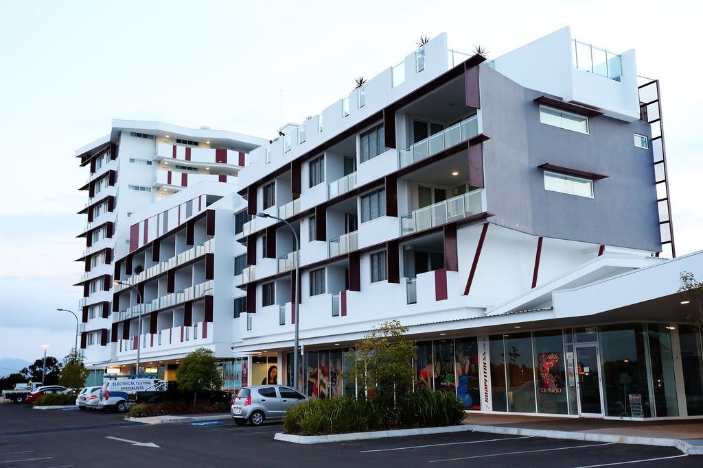 Central Holborn Apartments Townsville Exteriör bild