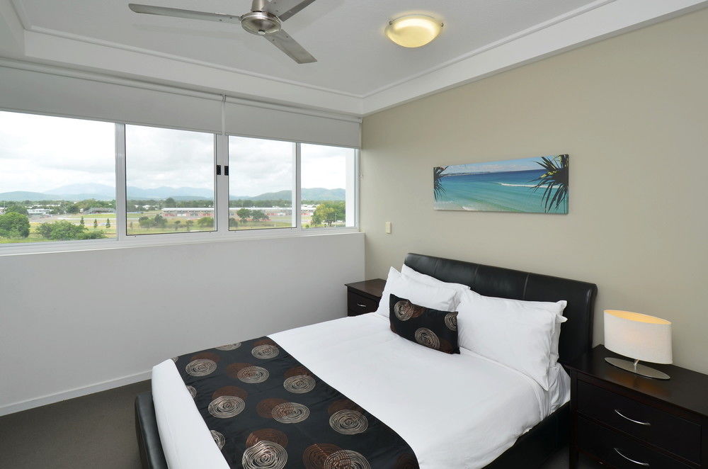Central Holborn Apartments Townsville Exteriör bild